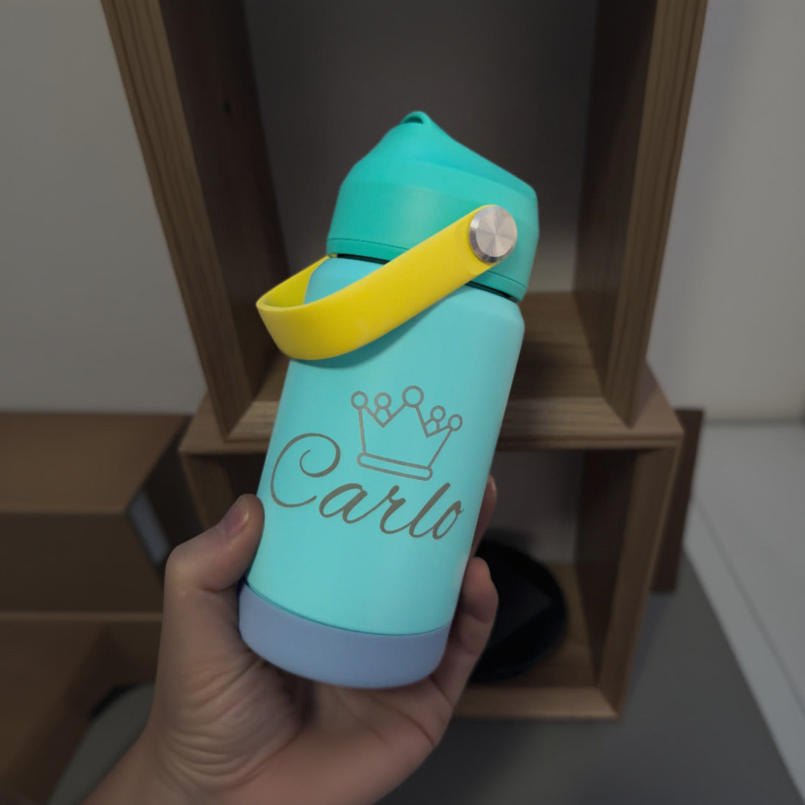 hellblaue Thermoflasche